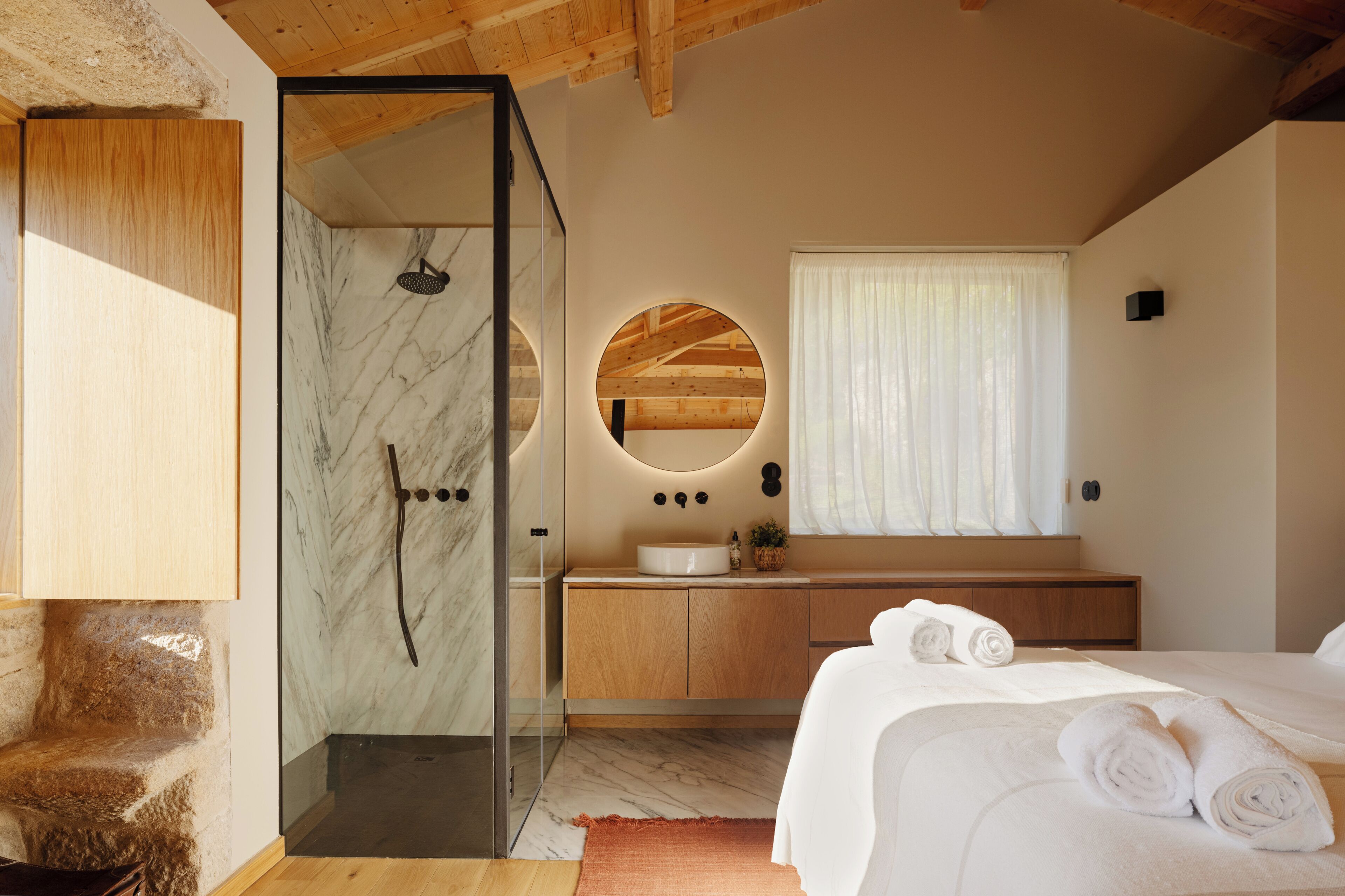 Villa Penedo | Down duvets, memory-foam beds, free cots/infant beds, free WiFi