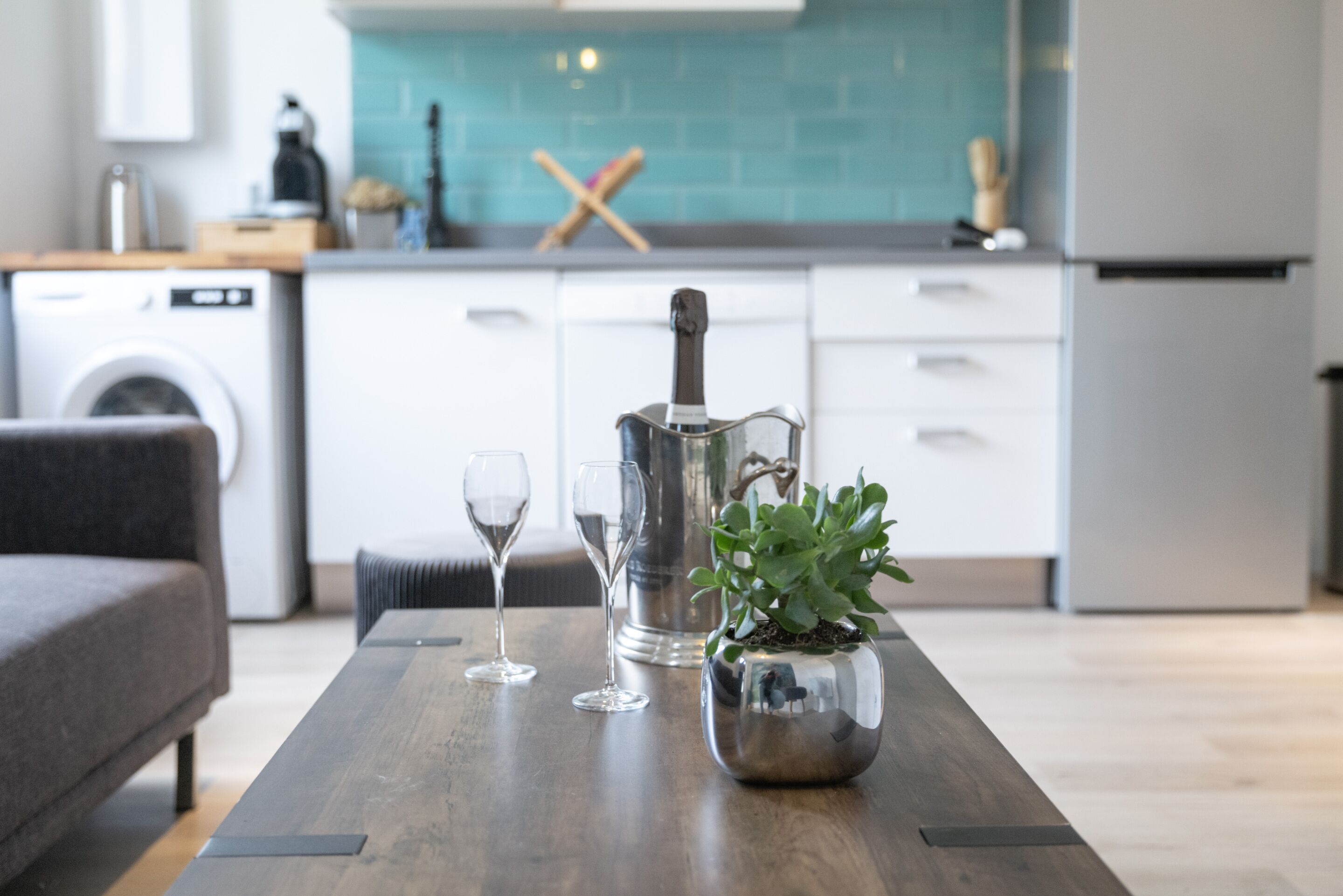 Appartement Design, accessible aux personnes à mobilité réduite, salle de bains attenante (Le Lagon) | Cuisine partagée
