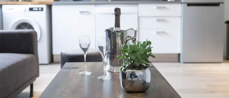 Design Apartment, Accessible, Ensuite (Le Lagon) | Shared kitchen