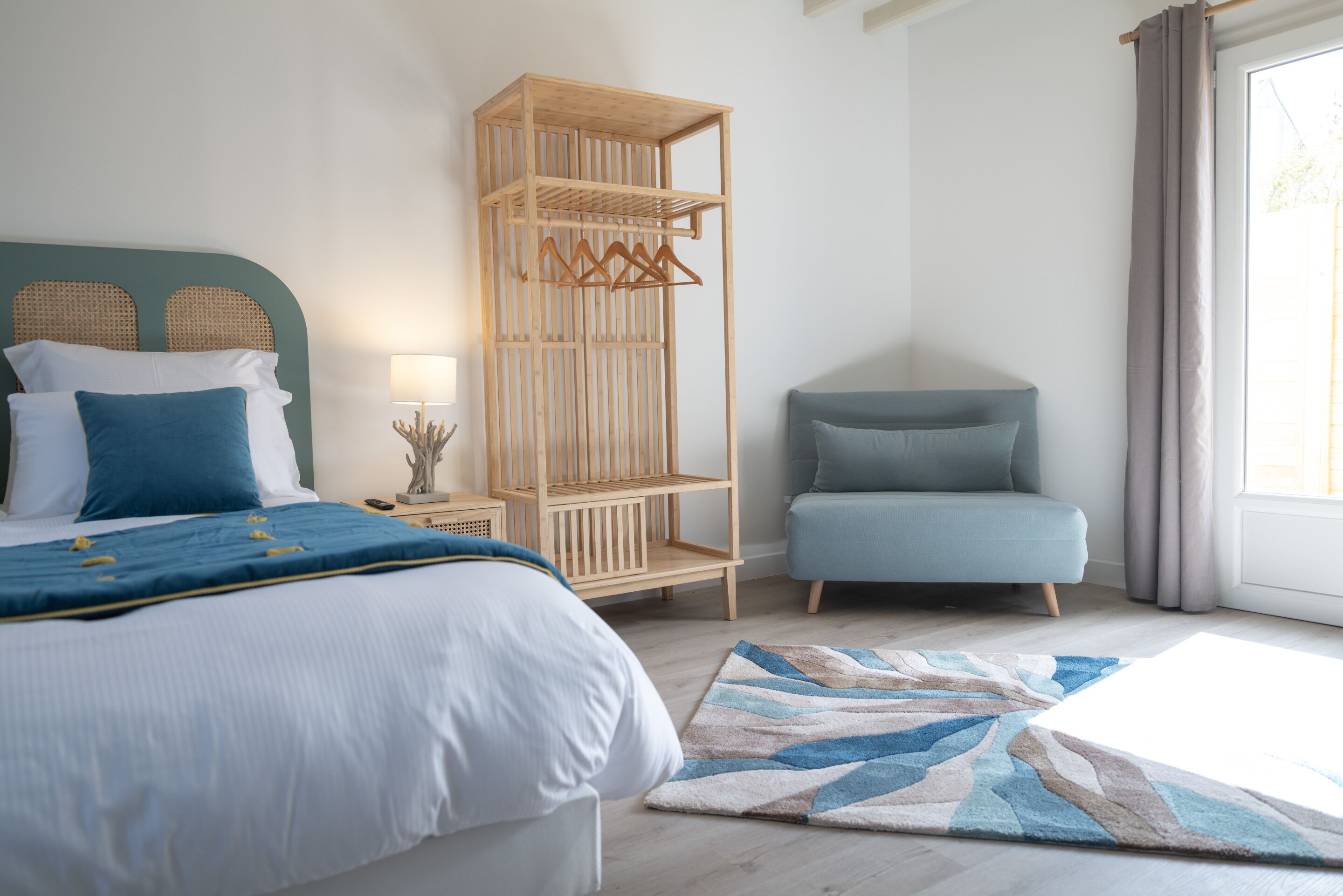 Appartement Design, accessible aux personnes à mobilité réduite, salle de bains attenante (Le Lagon) | Wi-Fi gratuit