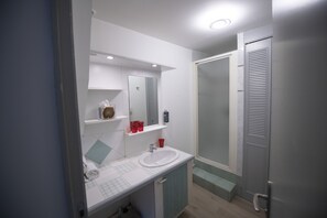 Comfort apartman, fürdőszobával (Capitaine) | Fürdőszoba