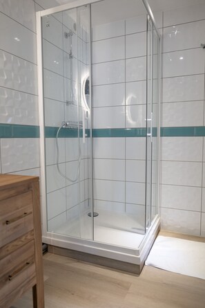 Design apartman, akadálymentesített, fürdőszobával (Le Lagon) | Fürdőszoba