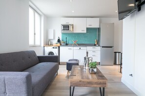 Design Apartment, Accessible, Ensuite (Le Lagon) | Free WiFi