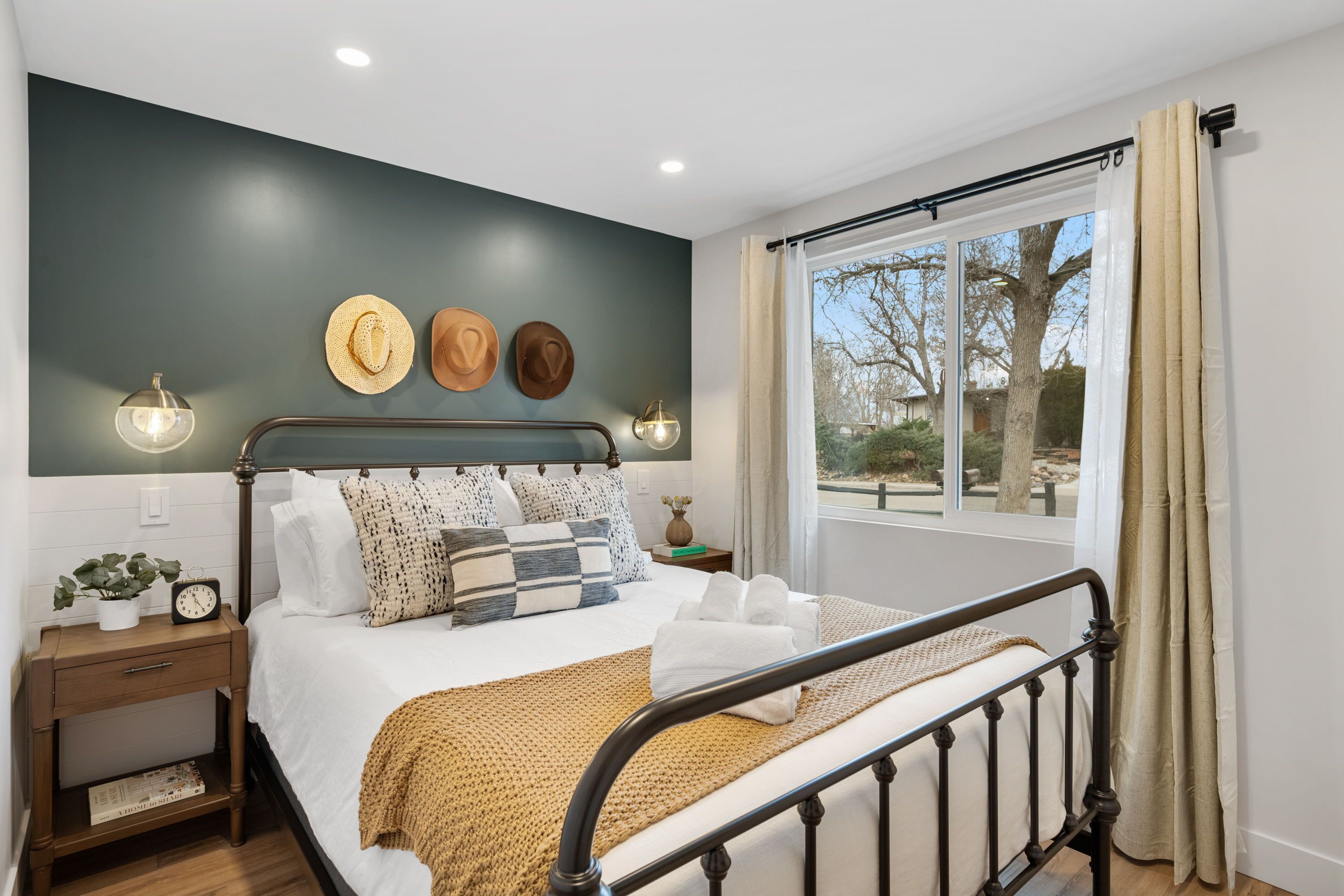 2 Schlafzimmer, Schreibtisch, Bügeleisen/Bügelbrett, WLAN