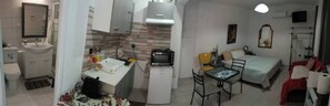 1 camera, ferro/asse da stiro, Wi-Fi, lenzuola