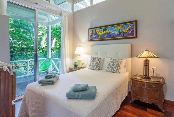 3 Schlafzimmer, Schreibtisch, Bügeleisen/Bügelbrett, kostenloses WLAN