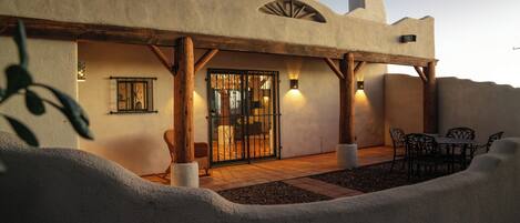 屋外ダイニングエリア