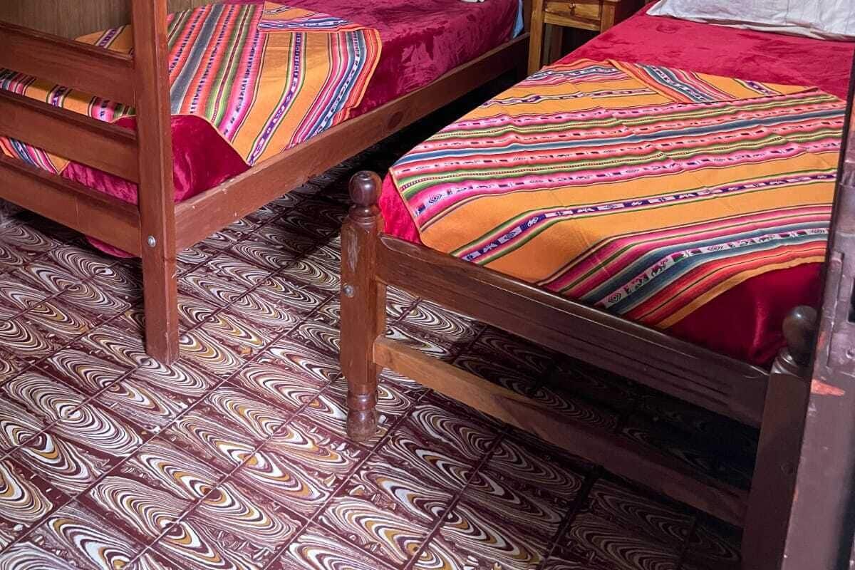 2 habitaciones, wifi gratis y ropa de cama