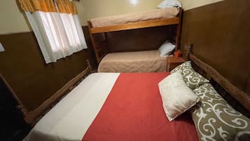 Basic Room | Wi-fi percuma, cadar katil
