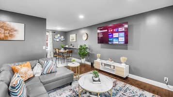 Smart TV, fireplace, table tennis