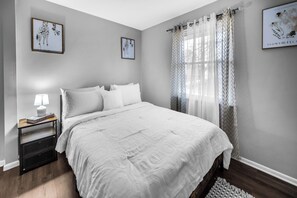 4 quartos, Wi-Fi de cortesia, roupa de cama