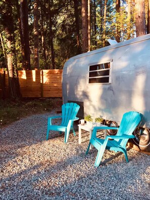 المنطقة المحيطة بالمنشأة