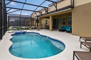 A heated pool - NEW! 5264OBA- Solterra Gated Resort (Davenport)