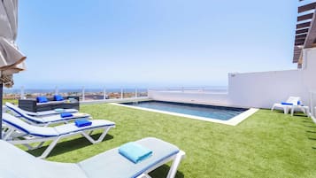 Villa (3 Bedrooms) | Exterior