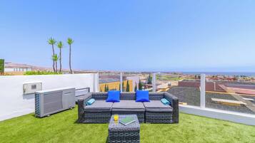 Villa (3 Bedrooms) | Exterior