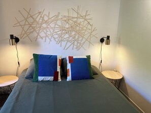 2 chambres, fer et planche à repasser, lit parapluie, Wi-Fi gratuit