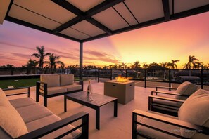 Terrace/patio - VRCC Villa Metropolis (Cape Coral)