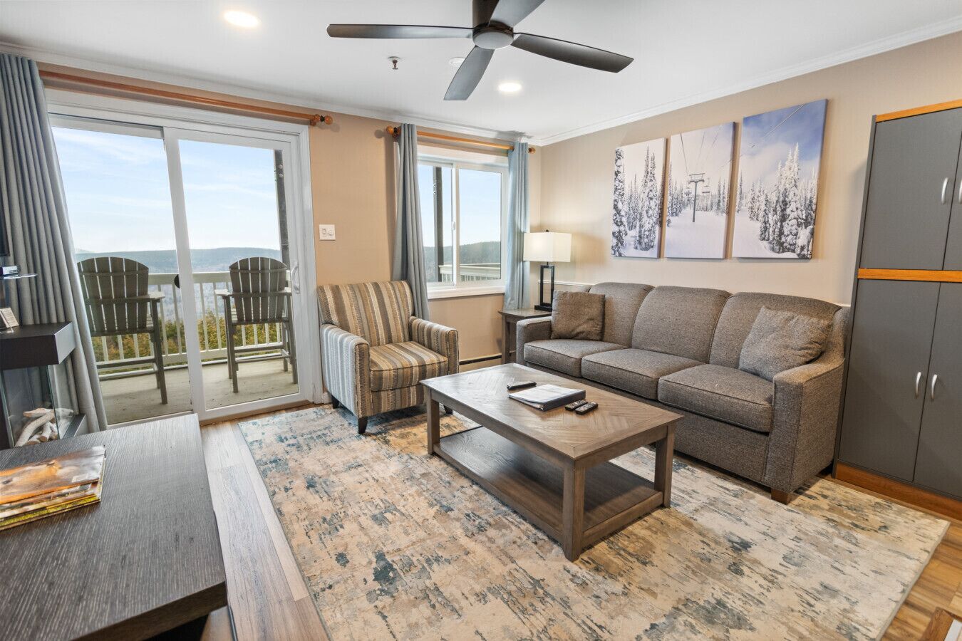 スマートテレビ、暖炉