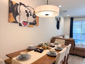 Dining - Serenity's place near Disney (Clermont)