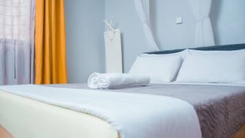 2 Schlafzimmer, Schreibtisch, Bügeleisen/Bügelbrett, kostenloses WLAN