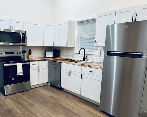 Tiny Taylor Retreat - minutes from Ole Miss Campus