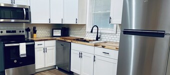 Tiny Taylor Retreat - minutes from Ole Miss Campus