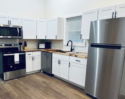 Tiny Taylor Retreat - minutes from Ole Miss Campus