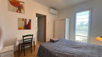 3 soverom, strykejern/-brett, reiseseng for barn og wi-fi