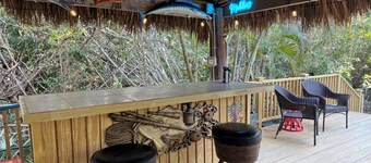 Hibiscus House - Heated Pool