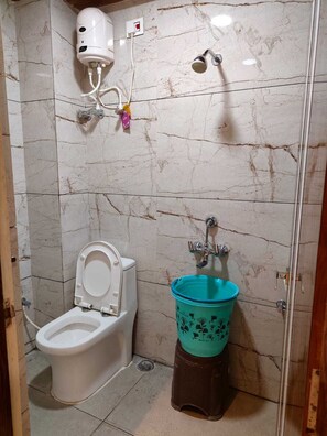 Deluxe Double Room | Bathroom | Towels, soap, shampoo - Hotel Sri Balaji Inn  (Nirmal)