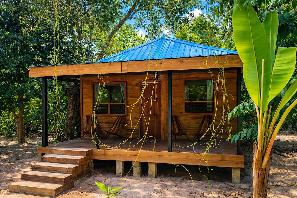 1 habitación, minibar, escritorio y espacio para trabajar con laptop