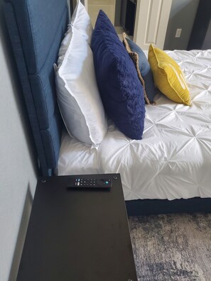 3 bedrooms, travel cot, WiFi, bed sheets