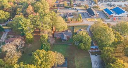 472) Massive 5 bedroom!