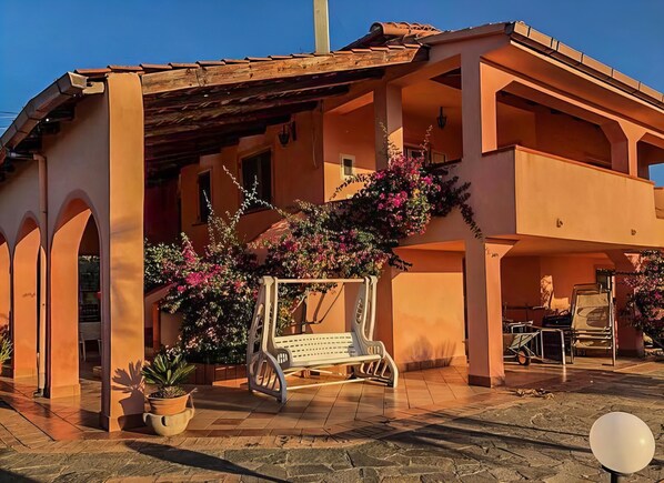 Front of property - Villa Fiorita (Casal Velino)