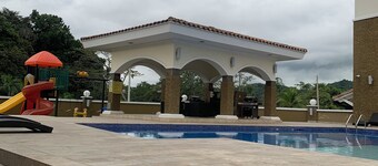 Charming bed & breakfast in soothing Cocoli with AC, fitness room, WiFi