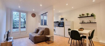 New apartment with terrace 2 steps from the center