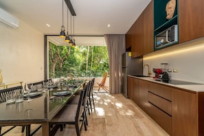 Fridge, microwave, coffee/tea maker, toaster