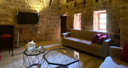 Nina’s House: Charming Loft in 700-Year-Old Gem in heart of Byblos