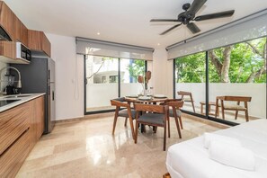 Dining - King Suite w/ Balcony, Gym + Rooftop Pool (Tulum)