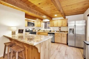 Private kitchen - Teddy Bear Chalet: Hot Tub, Game Room, Firepit (Big Bear Lake)