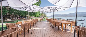 Luxury Bungalow Lake view Cajititlan