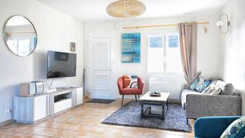 Télévision, chaîne hi-fi