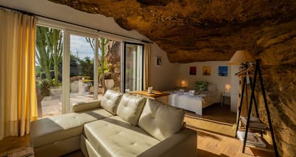 Cubo's Villa Las Capuchinas & Cave House / privater beheizter Pool / Klimaanlage / Meerblick / kostenloses WLAN