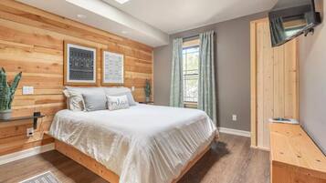 2 多间卧室、办公桌、熨斗/熨衣板、旅行婴儿床