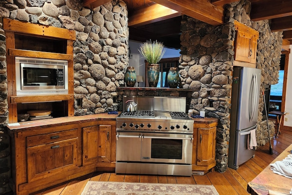 Frigorífic, microones, forn i placa de cuina