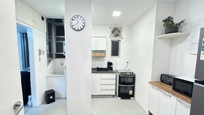 Ảnh chưa phân loại, 2 trong số 6 ảnh, nút