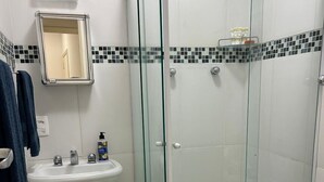 Ảnh chưa phân loại, 5 trong số 6 ảnh, nút