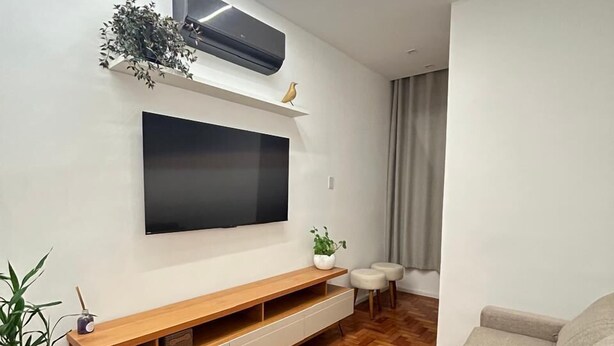 Ảnh chưa phân loại, 1 trong số 6 ảnh, nút