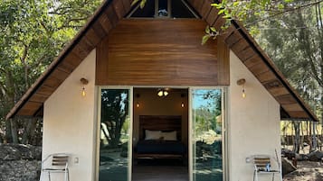 Suite Confort, vista al jardín | Terraza o patio