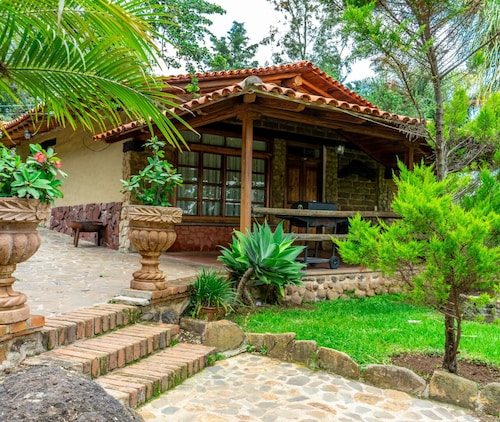 Taanah Hotel & Glamping